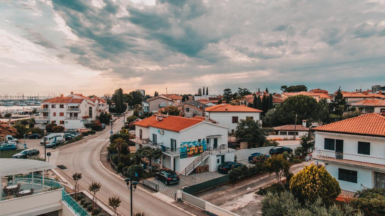 Villa Umag Seafront المظهر الخارجي الصورة